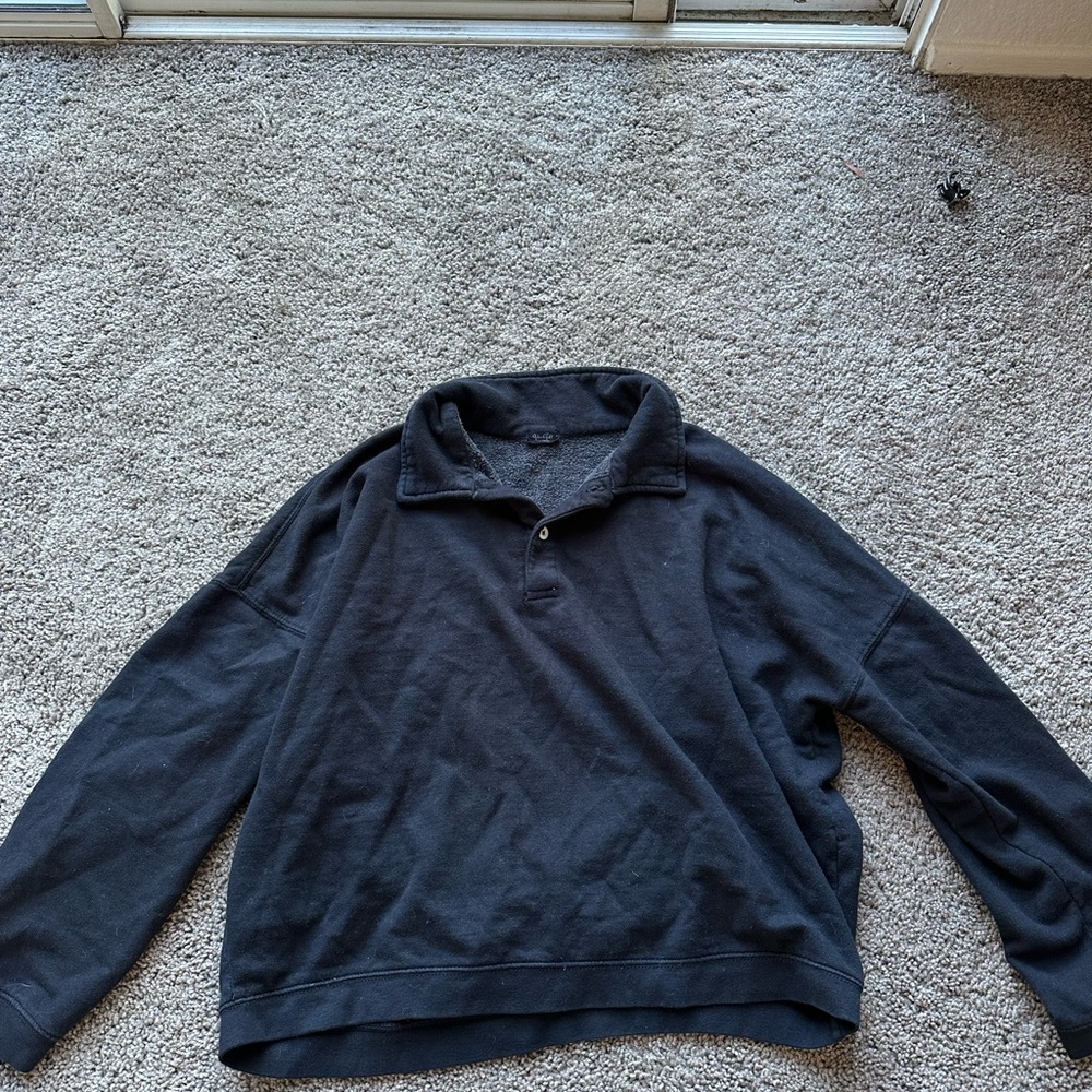 Brandy Melville collared sweatshirt